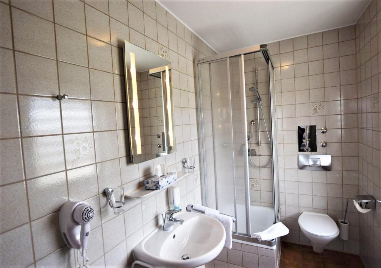 Hotel Alena - Kontaktlos Check-In Filderstadt Exteriér fotografie