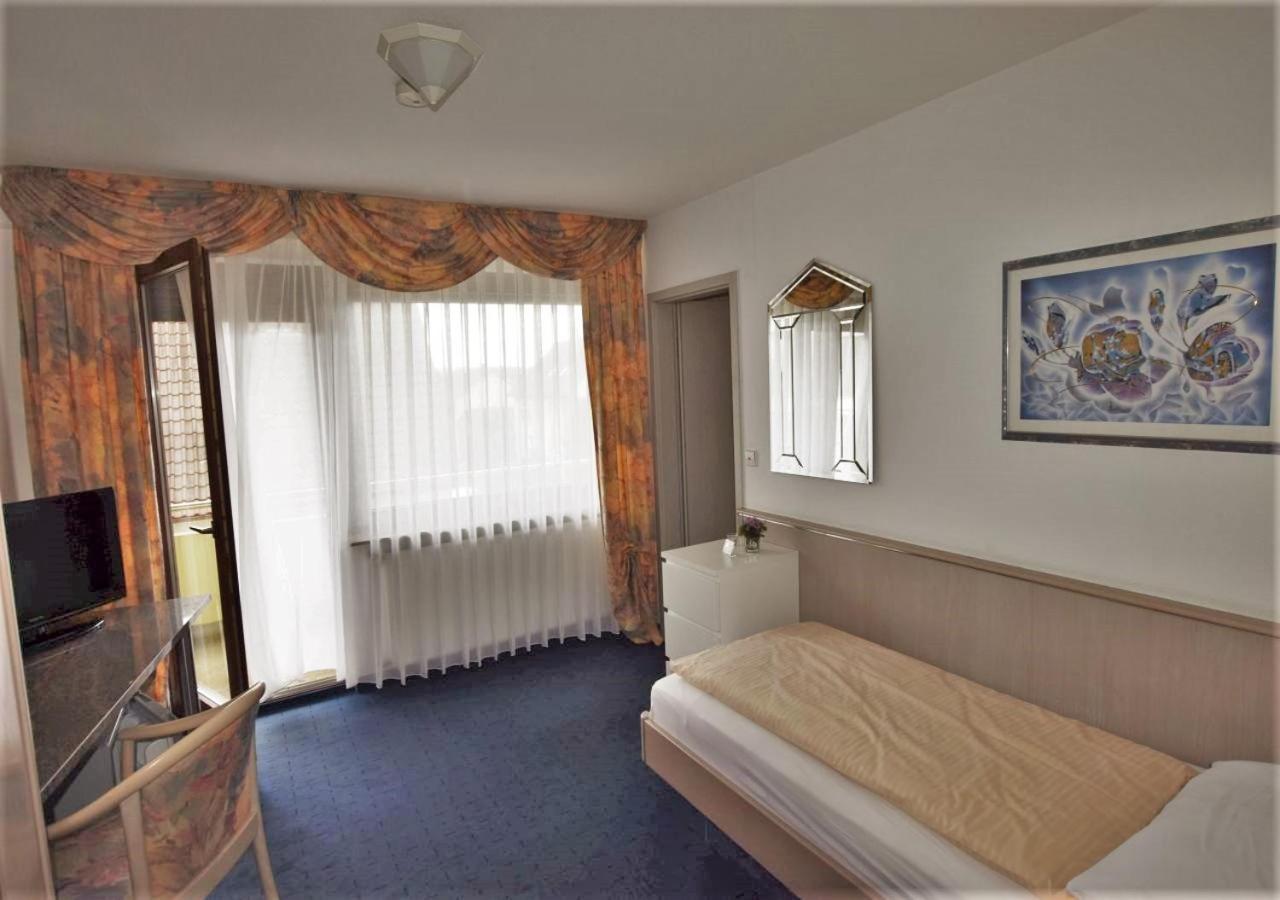 Hotel Alena - Kontaktlos Check-In Filderstadt Exteriér fotografie