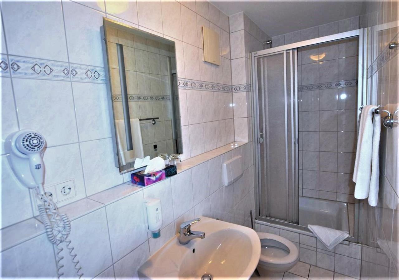 Hotel Alena - Kontaktlos Check-In Filderstadt Exteriér fotografie