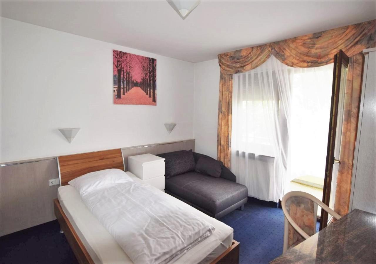 Hotel Alena - Kontaktlos Check-In Filderstadt Exteriér fotografie